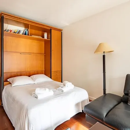 Apartment Paul Valery - Spacieux Proche De L'arc De Triomphe Paris